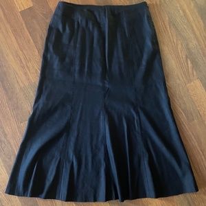 Ilusion Midi Linen Skirt